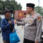 Buruh Pelabuhan Tanjung Priok Rasakan Manfaat Bakti Sosial Polri