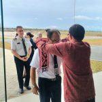 Penerbangan Reguler TransNusa Resmi Mendarat di Bandara Singkawang, Disambut Langsung oleh Wakil Wali Kota