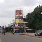 Diduga Bangunan Billboard Tidak Berizin Bebas Berdiri Di Pondok Cabe Raya Kota Tangerang Selatan